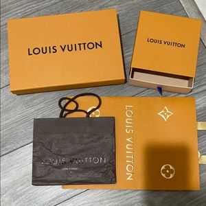 Louis vuitton bundle empty boxex/store shop bags
